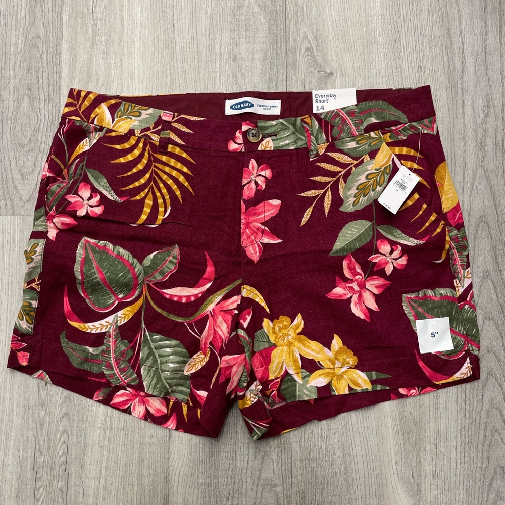 Old Navy, Everyday Shorts Mid Rise 5” inseam, sz 14, NEW